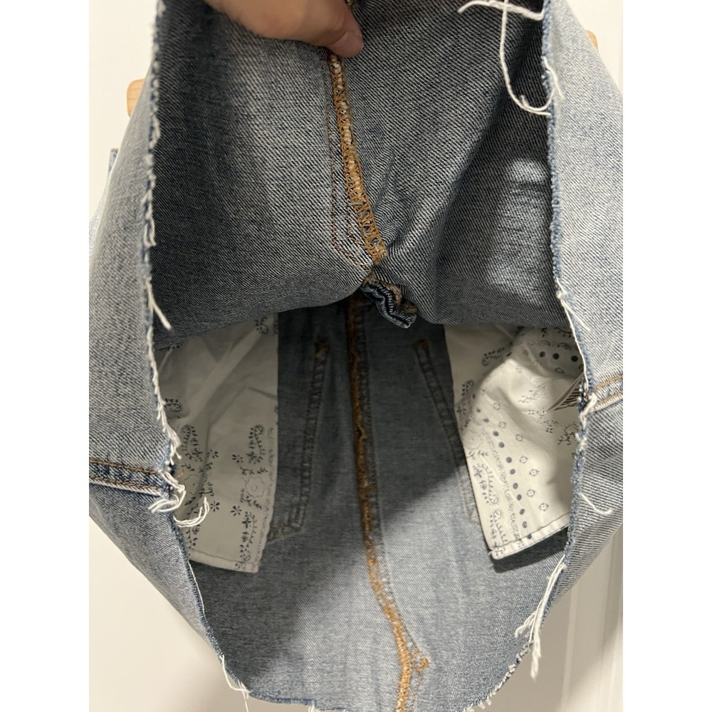 We The Free Brea Cut Off Denim Skirt by Free People Size 28 Light Wash - Picture 5 of 8